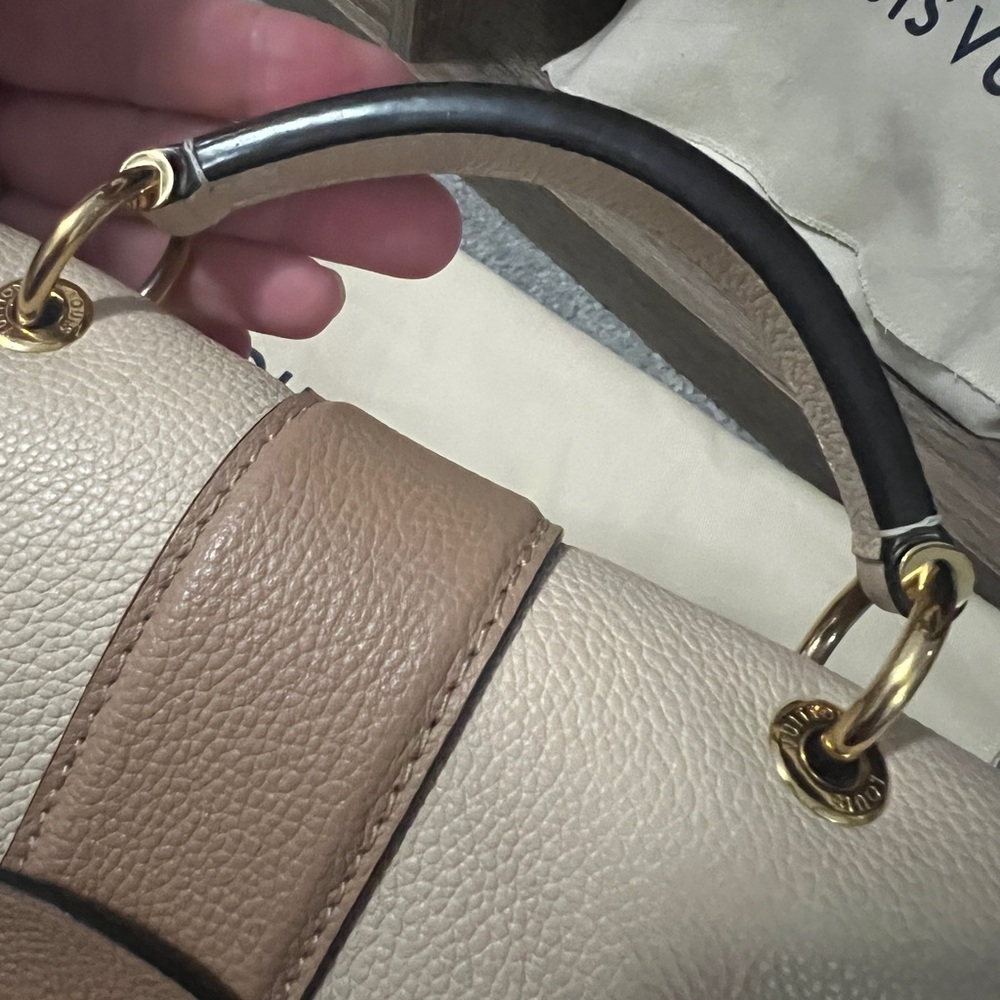 Louis Vuitton Clapton - Picture 8 of 12